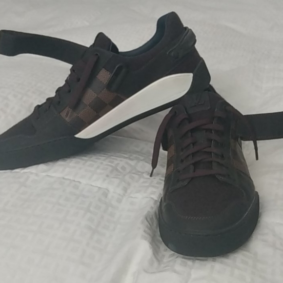 Louis Vuitton Men's Elliptic Damier sneaker - Picture 2 of 12